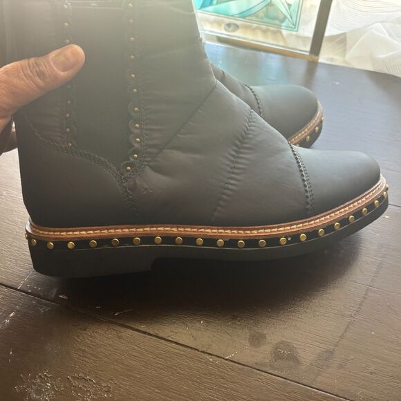 Free People Atlas Puffer Chelsea Boot in Black Bike Moto Size 38 US Size 7.5 - Picture 4 of 16